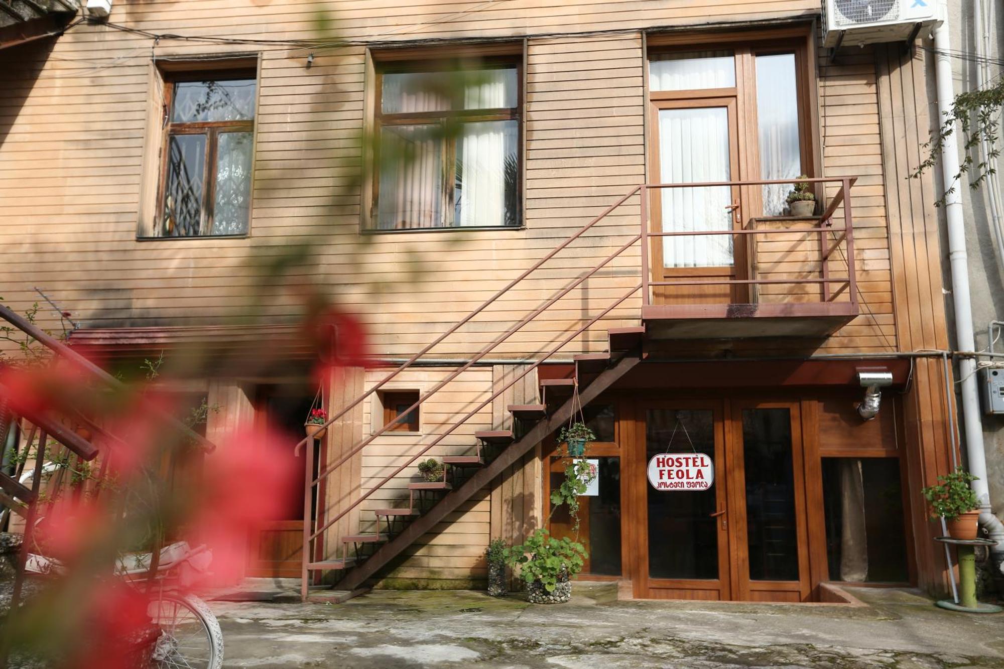 Feola Hostel Kutaisi Luaran gambar